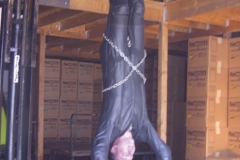gay_leather_suspension_02